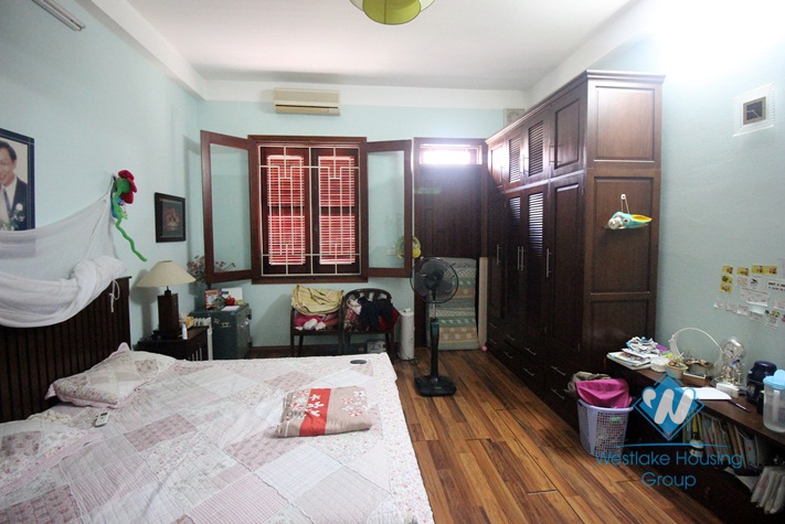 06 bedrooms, 06 bathrooms house for rent in Cau Giay district 